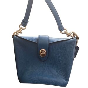 Coach Blue Pebbled Leather Turnlock Shoulder Bag – Silver Hardware – Excellent